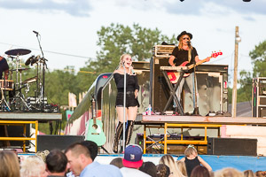 Raelynn Concert Raelynn Concert