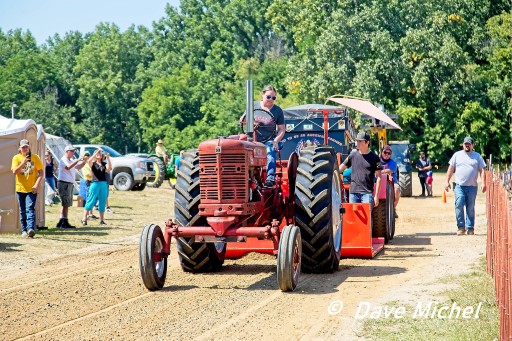 GCF22--Antique-Tractors18.jpg